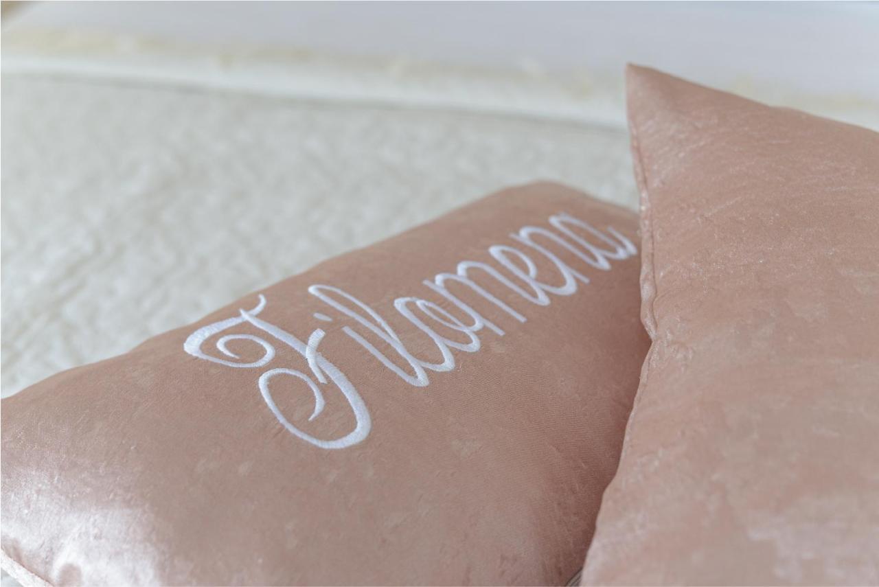 Filomena Chic Apartment คาตาเนีย ภายนอก รูปภาพ
